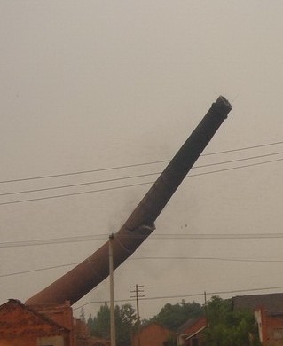 砖烟囱定向爆破